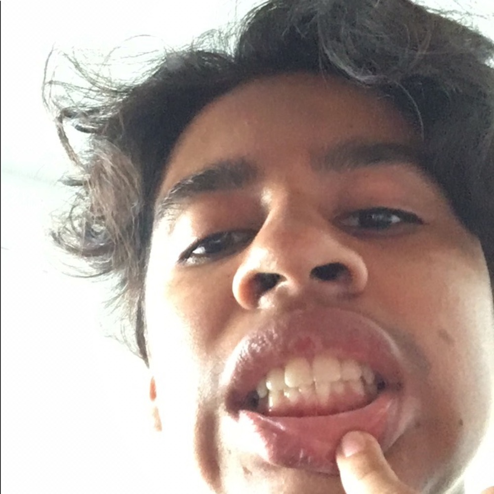 Meet your Posher, Gael